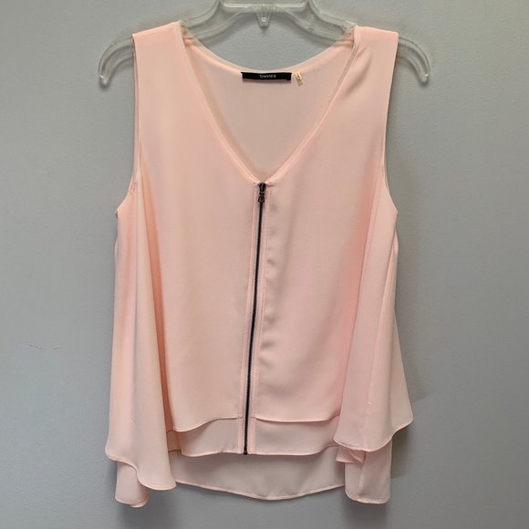 Elegant Tahari Blouse - Picture 1 of 6